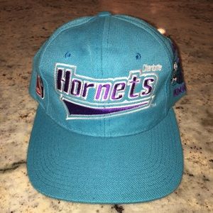 Vintage Charlotte Hornets Starter Snapback Hat